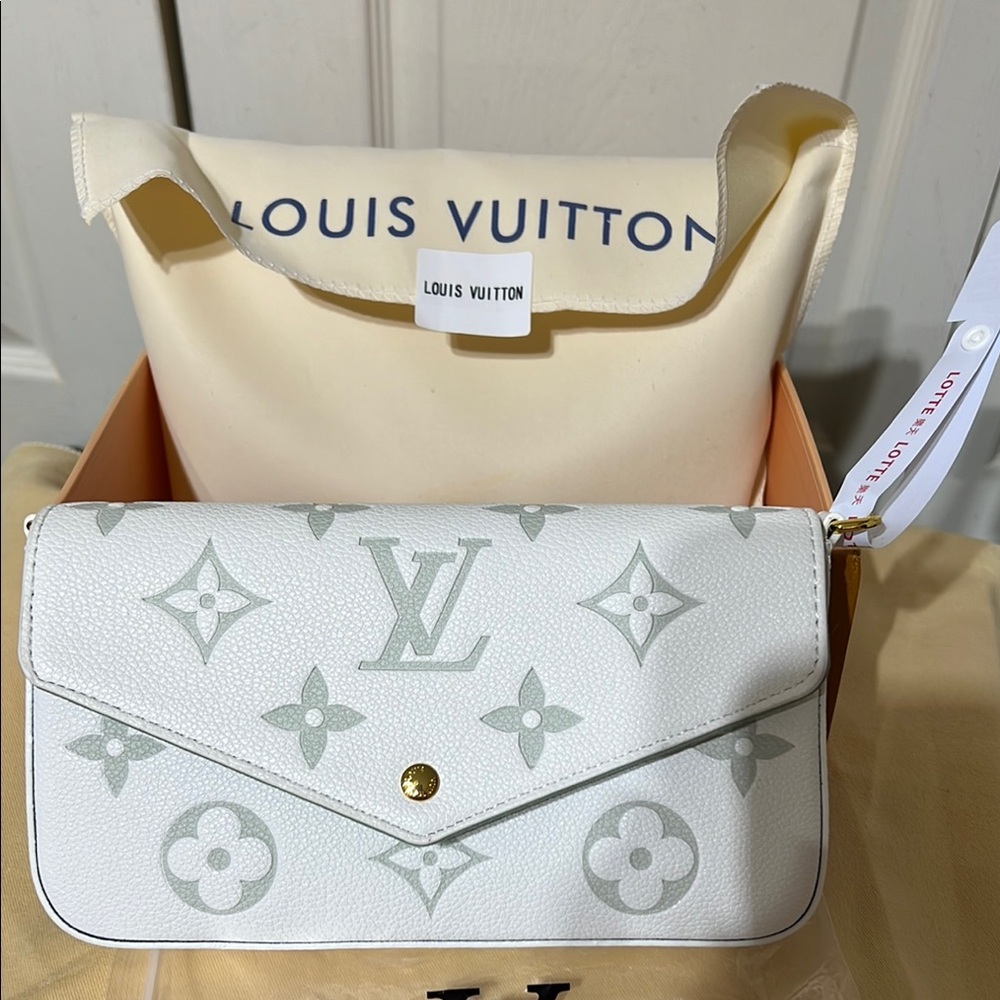 Louis Vuitton White and Green Monogram Clutch